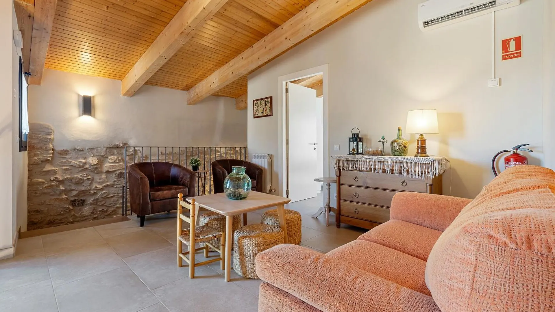 Arassa Casa Rural Rocafort de Queralt 0*,